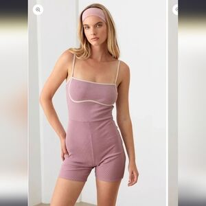 💮 Mauve Ribbed Contrast Romper